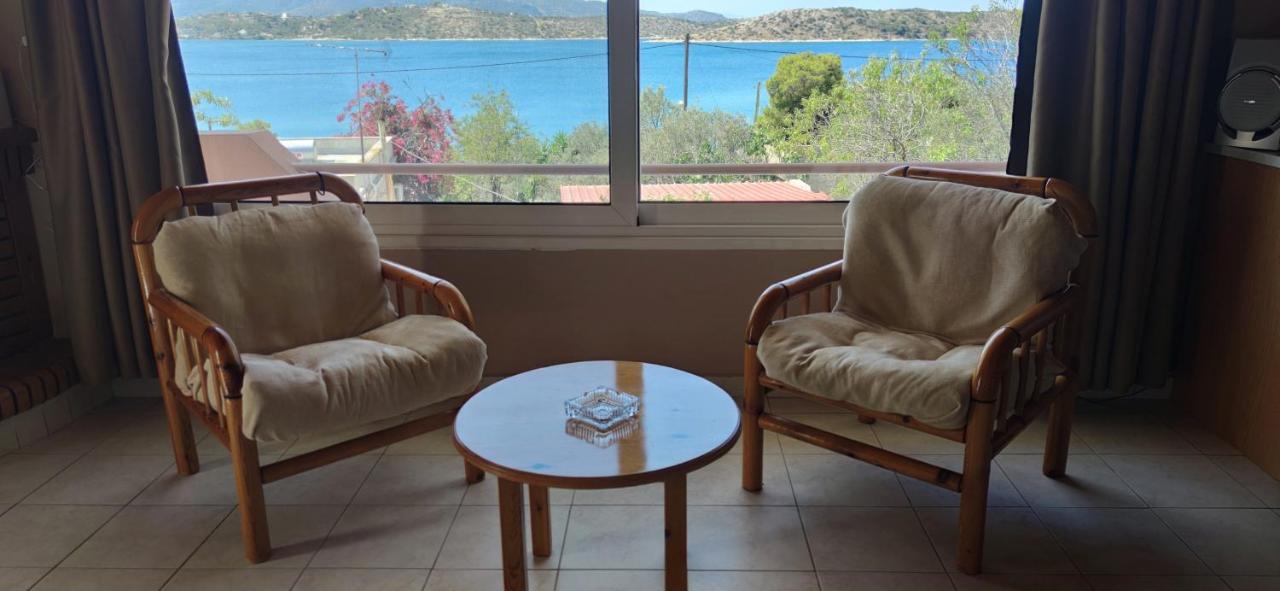 Penthouse Studio Next To The Sea Salamis Exterior photo